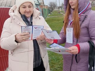 Члены участковых комиссий Ленинградского района проводят адресное информирование избирателей